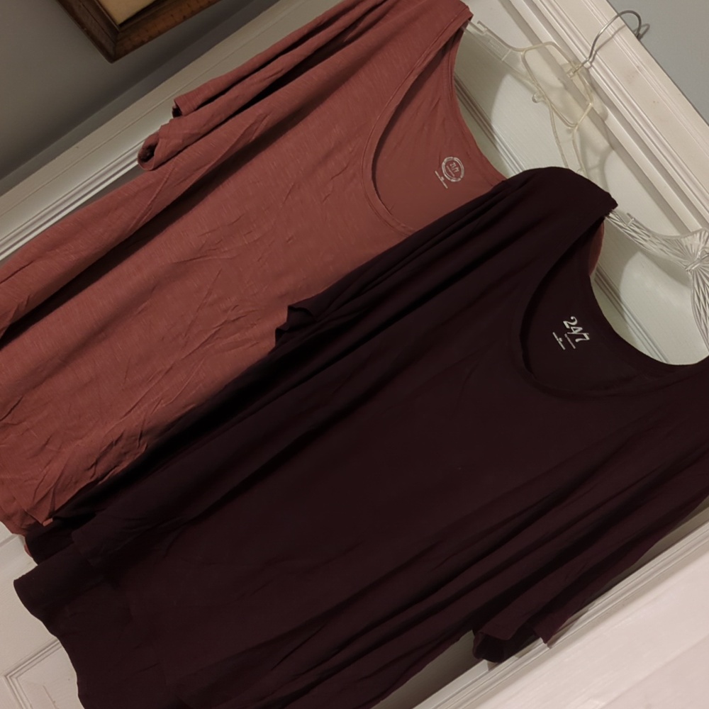 Maurices Women's Burgundy And Pinky Beige Short Sleeve Tees (Bundle)
